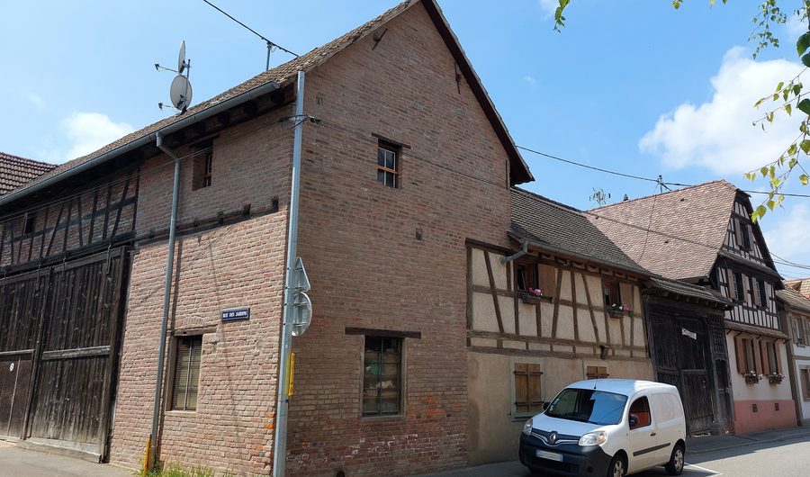 Fachwerkhaus von 1859 in der Rue du Général Leclerc in Eckwersheim