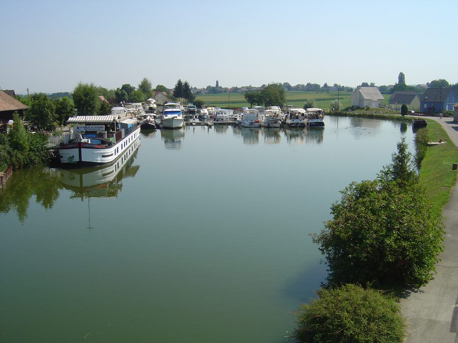 Port de Dannemarie dans le Haut-Rhin