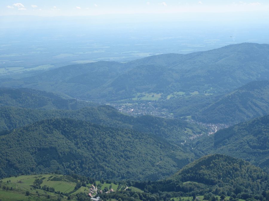 Willer-sur-Thur vom Grand Ballon aus gesehen