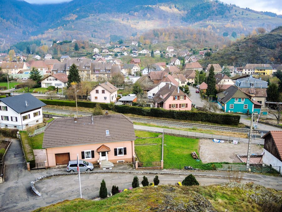 Centre du village d'Oderen vu de l'église Saint-Nicolas, dans les Vosges