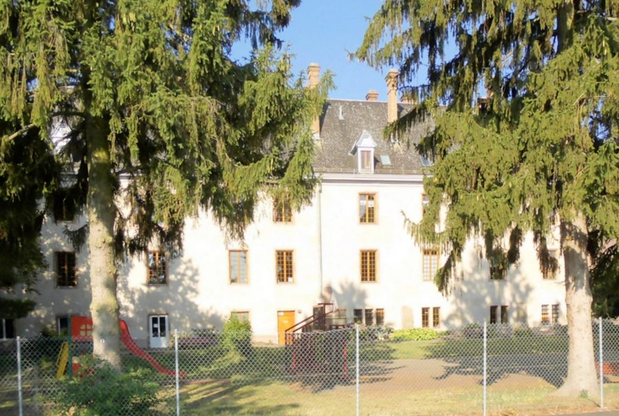 Rückseite des Château de Bollwiller im Haut-Rhin