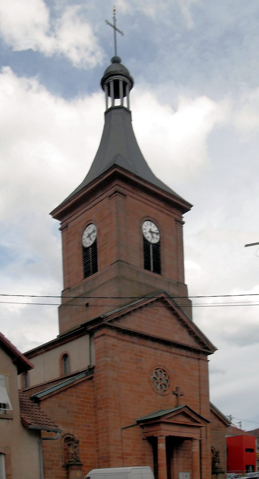 L'église Saint-Étienne à Russ
