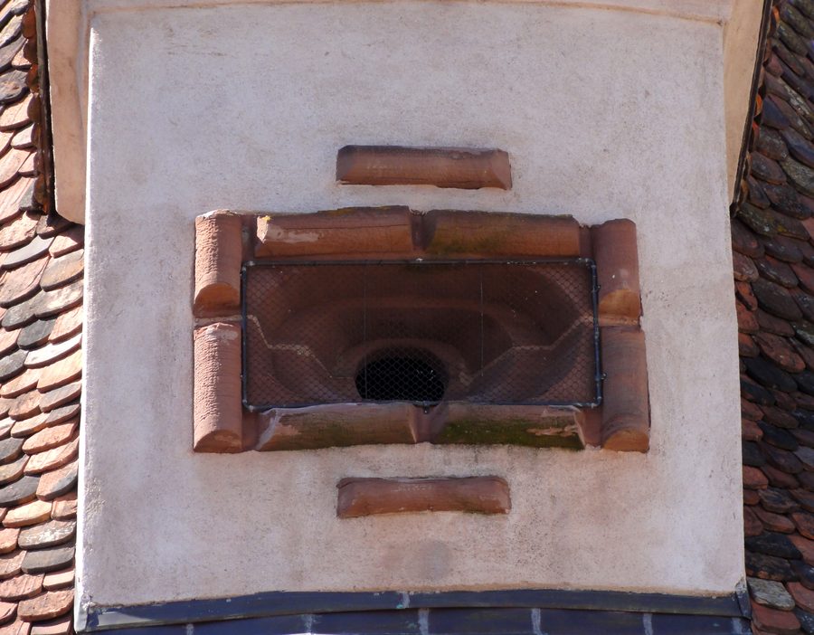 Historischer Burgturm der ehemaligen Burganlage in Wasselonne