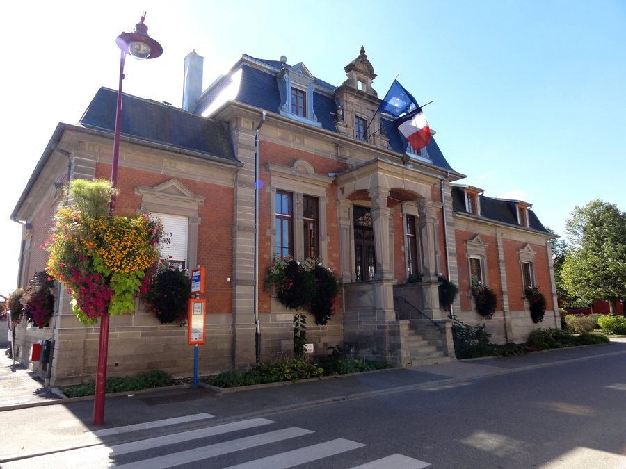 Hilsenheim Mairie (1889), 2 place de la Mairie