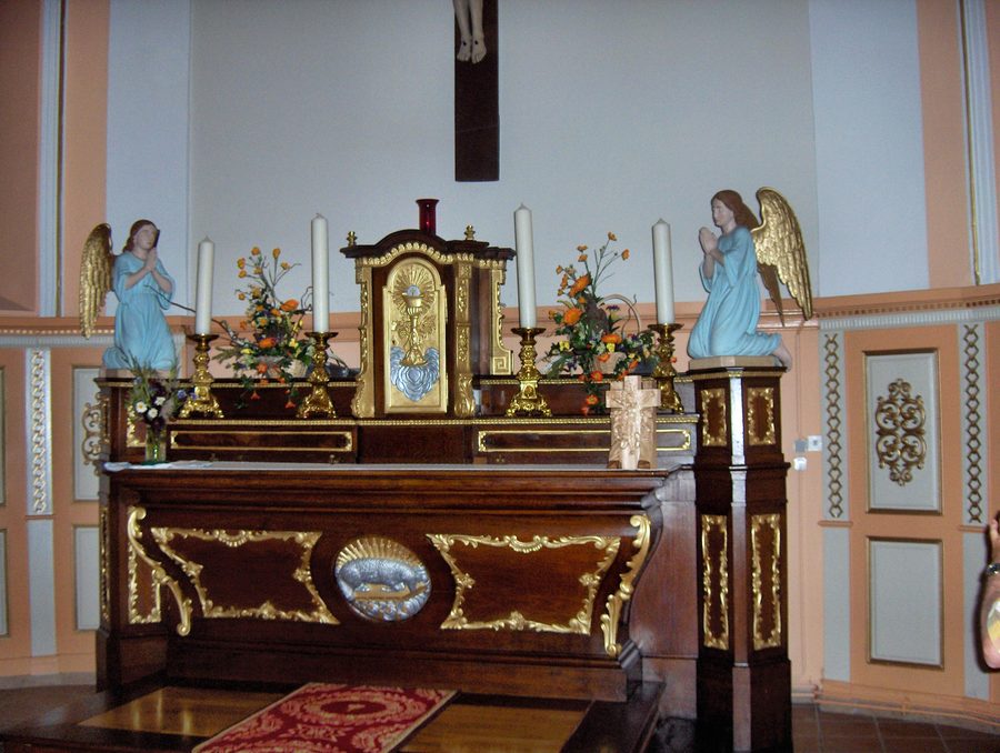 Main altar by Faller Gallus (1860) in the church of Baldersheim, France