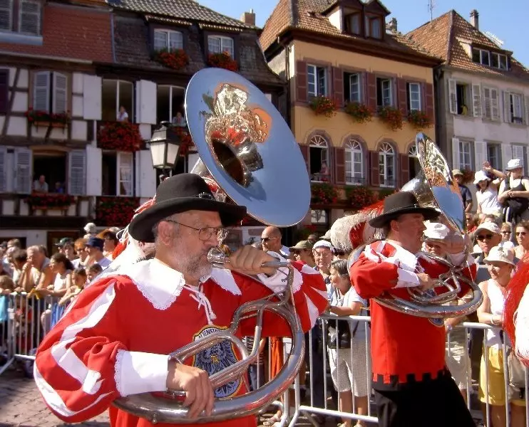 Volksfest im Elsass