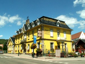 Traditionelles Elsässer Hotel mit Restaurant