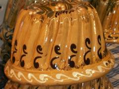 Kugelhuopf-Kuchenform aus Keramik im Elsass
